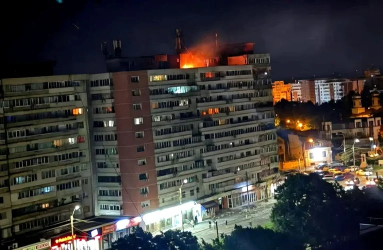 Вооружённый российский дрон врезался в жилой дом в Румынии, два человека пострадали